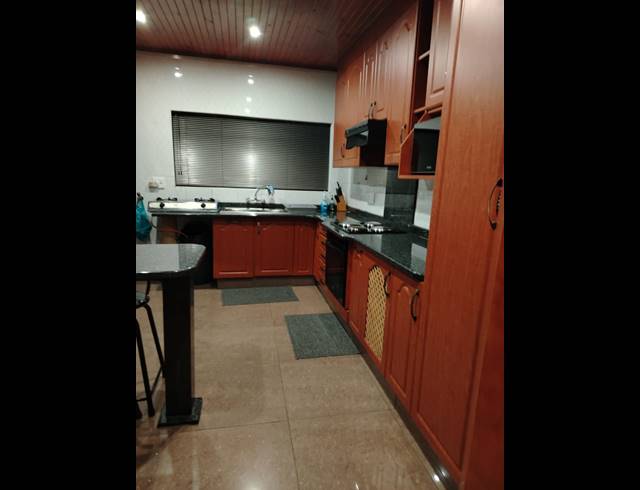 3 BEDROOM FREEHOLD FOR SALE IN RICHVIEW